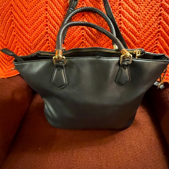 Ladies source unknown on brand, large black shoulder or crossbody bag, Nice - Picture 3 of 5